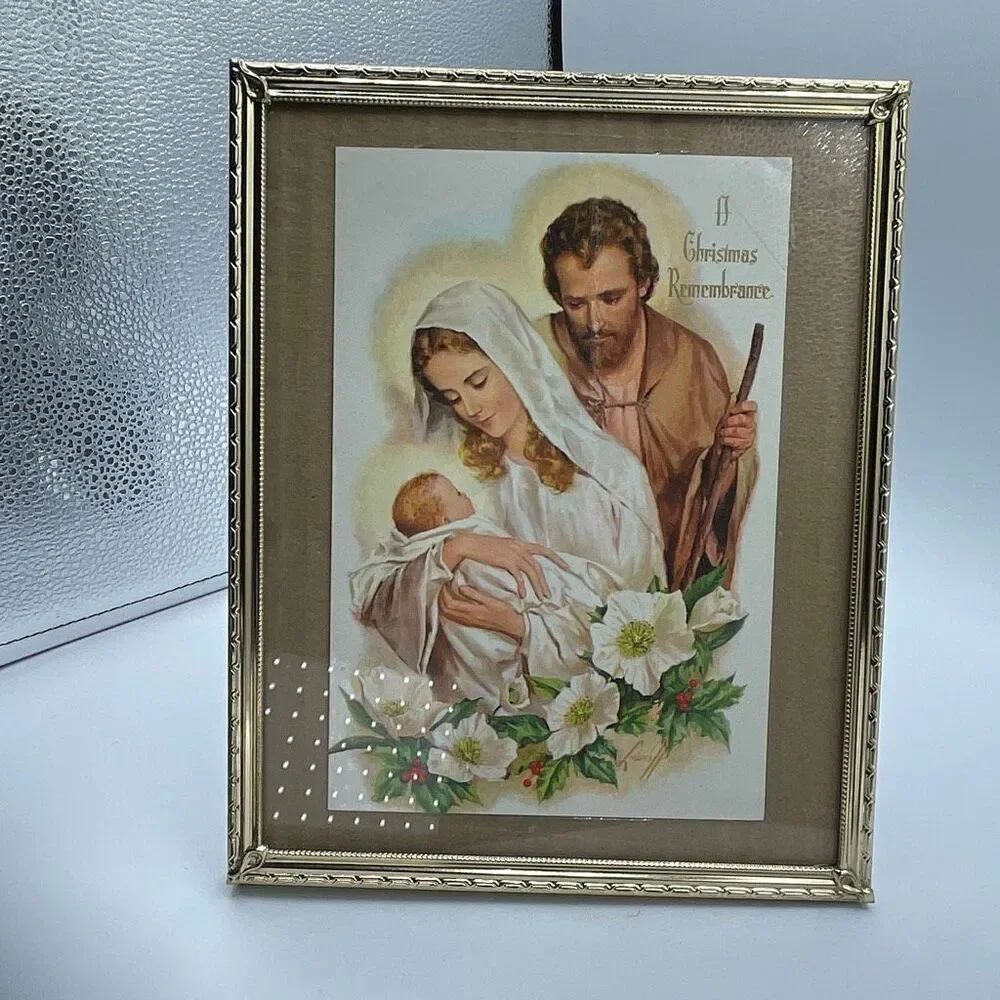 Vintage goldtone 8”X10” picture frame.